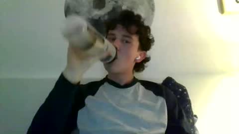 Snapshot of gellis15 chatting on 18, 12, 2025 gellis15 online show from 18, 12, 2025