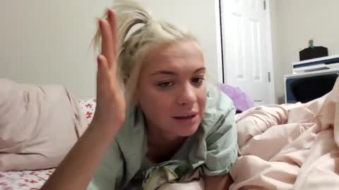 geminincapricorn96 online show from 6, 2, 2026