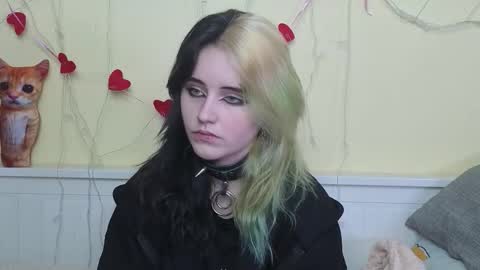 Snapshot of gemmafulwood chatting on 27, 10, 2025 Ilona online show from 27, 10, 2025