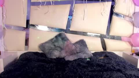 Snapshot of genesis_ask chatting on 11, 11, 2025 Genesis online show from 11, 11, 2025