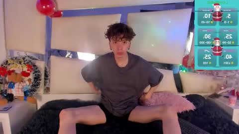 Snapshot of genesis_ask chatting on 14, 12, 2025 Genesis online show from 14, 12, 2025