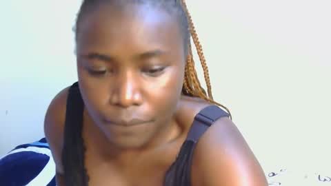 Snapshot of geni_smart chatting on 10, 11, 2025 Luciana online show from 10, 11, 2025