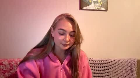 geniaberke online show from 10, 10, 2025