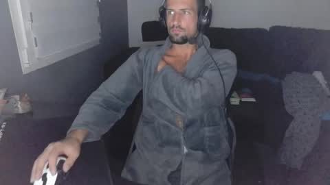 Snapshot of genie_lamps chatting on 21, 11, 2025 Edouard online show from 21, 11, 2025