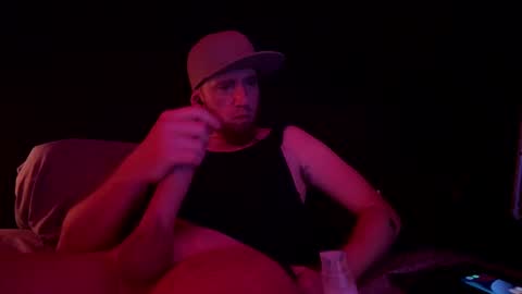 Snapshot of genitalwars chatting on 15, 11, 2025 genitalwars online show from 15, 11, 2025