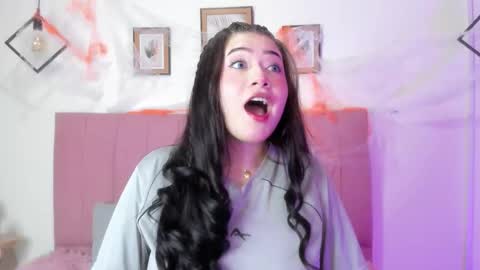 Snapshot of gennesis_love chatting on 28, 10, 2025 Sofia online show from 28, 10, 2025