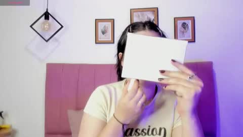 Snapshot of gennesis_love chatting on 11, 11, 2025 Sofia online show from 11, 11, 2025