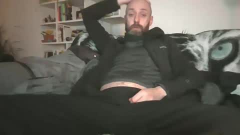 Snapshot of geon2xx chatting on 7, 11, 2025 Geon online show from 7, 11, 2025