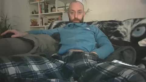 Snapshot of geon2xx chatting on 7, 11, 2025 Geon online show from 7, 11, 2025