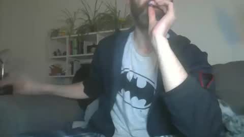 Snapshot of geon2xx chatting on 13, 11, 2025 Geon online show from 13, 11, 2025