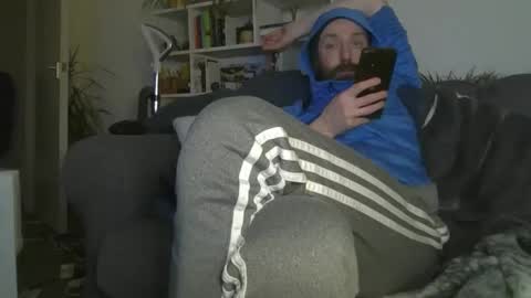 Snapshot of geon2xx chatting on 25, 11, 2025 Geon online show from 25, 11, 2025