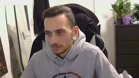 Snapshot of georgek0011 chatting on 30, 11, 2025 georgek0011 online show from 30, 11, 2025