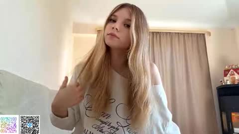 Chloe online show from 6, 10, 2025