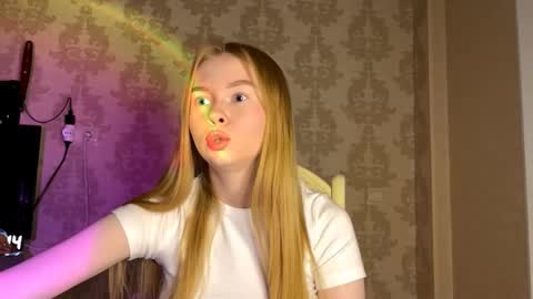 Snapshot of gerishingleton chatting on 5, 10, 2025 Amelia online show from 5, 10, 2025