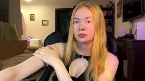 Snapshot of gerishingleton chatting on 7, 11, 2025 Amelia online show from 7, 11, 2025