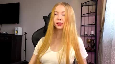 Snapshot of gerishingleton chatting on 21, 11, 2025 Amelia online show from 21, 11, 2025