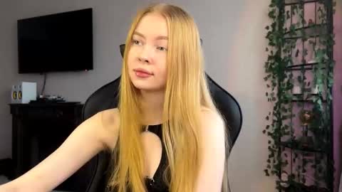 Snapshot of gerishingleton chatting on 26, 11, 2025 Amelia online show from 26, 11, 2025