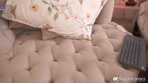 Snapshot of germaine_jones chatting on 18, 9, 2025 germaine_jones online show from 18, 9, 2025