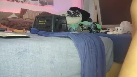 A  A online show from 25, 1, 2025