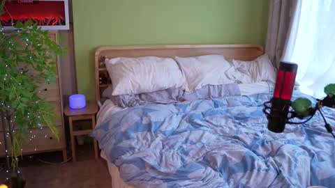 Anna online show from 12, 11, 2025