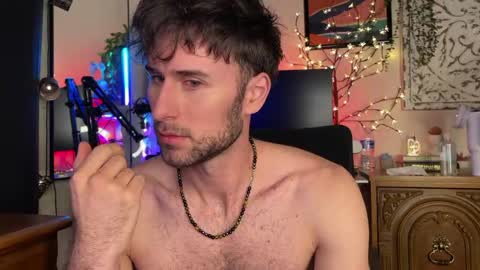 big boy ghost face online show from 1, 11, 2025