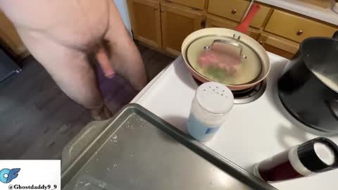 Snapshot of ghostdaddy9 chatting on 7, 3, 2026 big boy ghost face online show from 7, 3, 2026