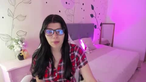 Gia online show from 23, 10, 2025