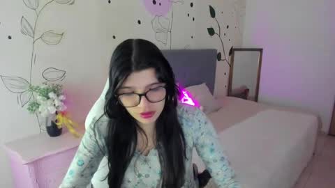 Gia online show from 25, 10, 2025