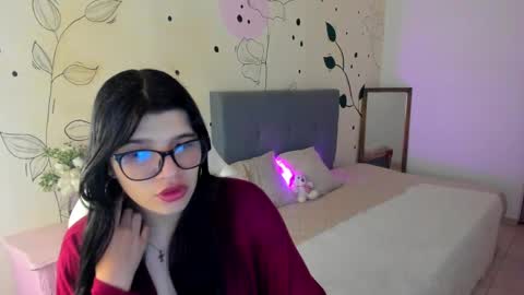 Gia online show from 26, 10, 2025