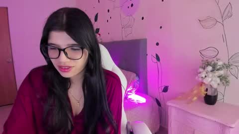 Gia online show from 4, 11, 2025