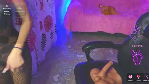 gia_flame_ online show from 4, 10, 2025