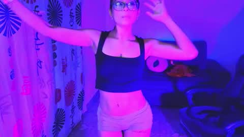 gia_flame_ online show from 28, 10, 2025