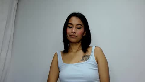 Gia Lee online show from 28, 9, 2025