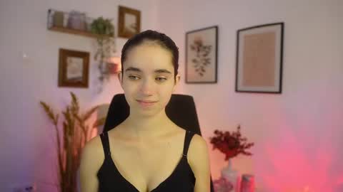 Snapshot of gia_paige18 chatting on 9, 10, 2025 Gia Paige18 online show from 9, 10, 2025