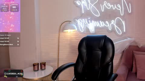 Snapshot of giaferrera_ chatting on 5, 12, 2024 Gia Ferrera online show from 5, 12, 2024