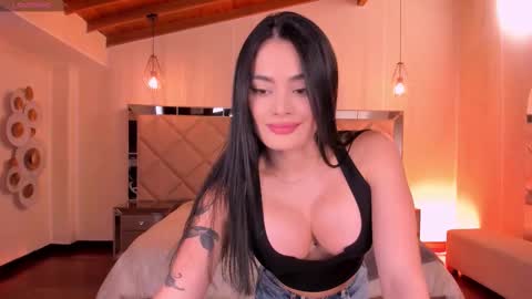 Gia Ferrera online show from 11, 2, 2026