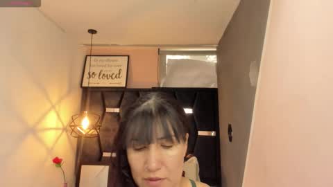 Snapshot of giafox_ chatting on 2, 11, 2025 G I A FOX online show from 2, 11, 2025