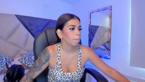 Gia  online show from 16, 10, 2025