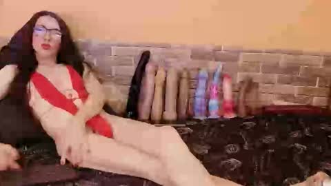 Gianina online show from 8, 11, 2025