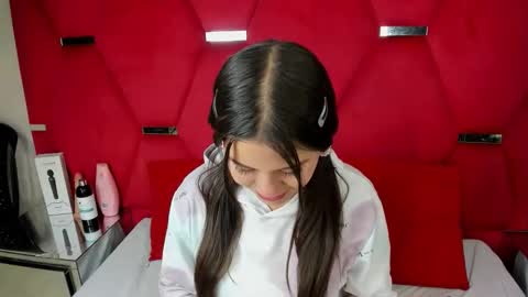 Snapshot of giannajohnson chatting on 15, 12, 2025 GiannaJohnson online show from 15, 12, 2025