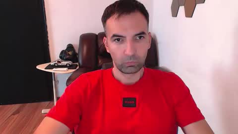 Gianni online show from 12, 10, 2025