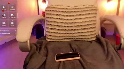 GIGI online show from 1, 10, 2025