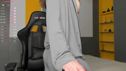 gigihadd online show from 4, 12, 2024