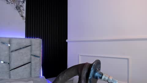 Gigi Doll online show from 25, 10, 2025