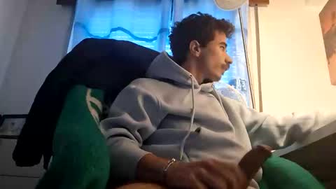 gil98767898 online show from 25, 11, 2025