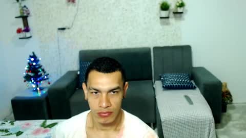 Snapshot of gilbert_marquez chatting on 24, 12, 2024 GILBERT online show from 24, 12, 2024