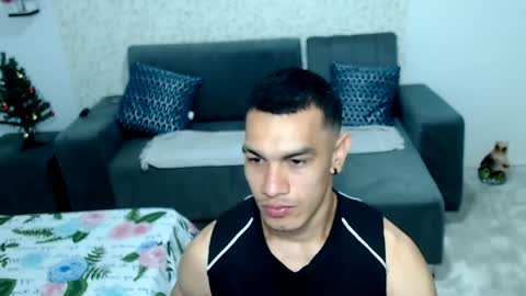 Snapshot of gilbert_marquez chatting on 31, 12, 2024 GILBERT online show from 31, 12, 2024