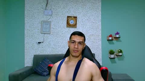 Snapshot of gilbert_marquez chatting on 25, 1, 2025 GILBERT online show from 25, 1, 2025