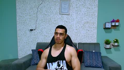 Snapshot of gilbert_marquez chatting on 28, 1, 2025 GILBERT online show from 28, 1, 2025