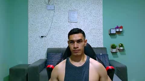 Snapshot of gilbert_marquez chatting on 14, 2, 2025 GILBERT online show from 14, 2, 2025